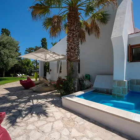 Апартаменты Giglio With Garden And Mini Pool By Rentbeat